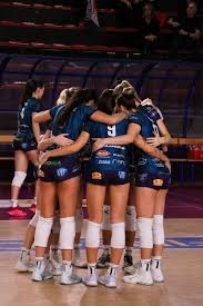 字母哥31分钟狂轰37+11！雄鹿客场击溃国王，拉文复出难救五连败