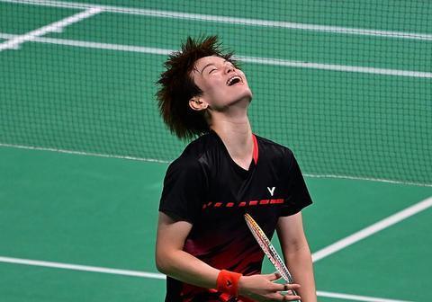 抢回控球权 抢回控球权